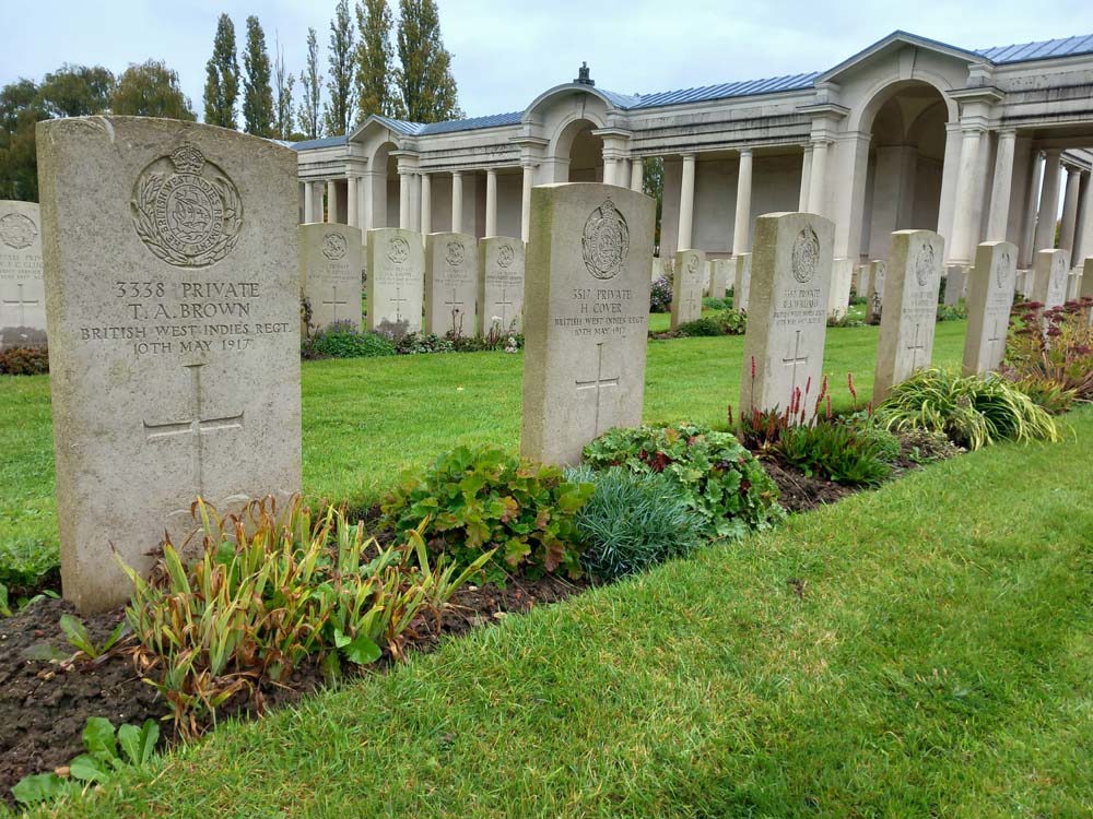 Six war graves at Faubourg D'Amiens War Cemetery, France