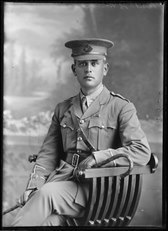 Portrait of 2nd Lieutenant Hēnare Mokeua Kōhere in his army uniform.